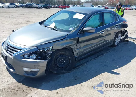 2015 Nissan Altima 2.5 S z USA, uszkodzony, nr VIN 1N4AL3AP3FN318253